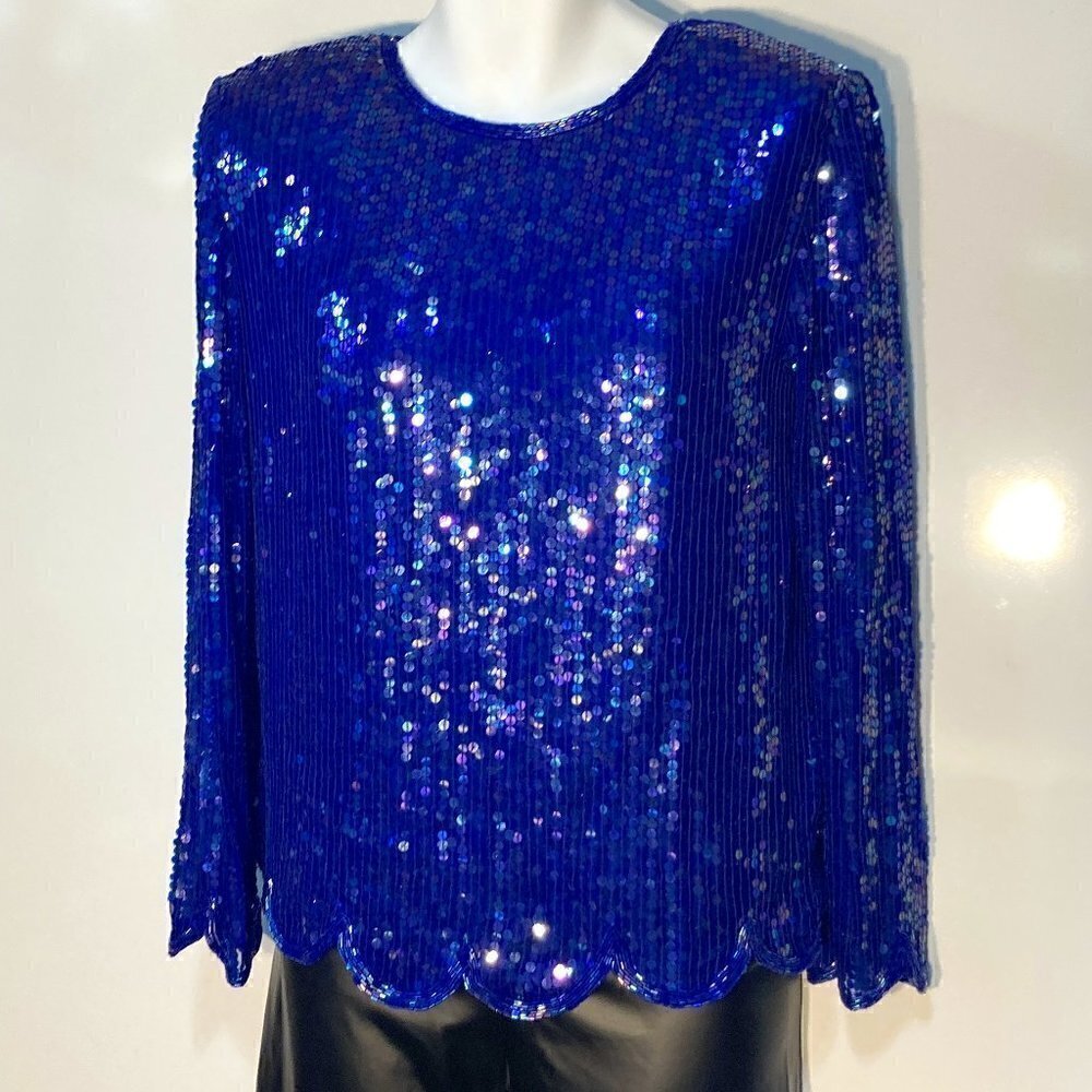 Valerie Stevens SZ 6 NWT Silk sapphire blue sequined top scalloped details